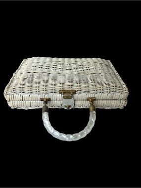 Woven White Rattan Handbag with Pearl-Style Handle